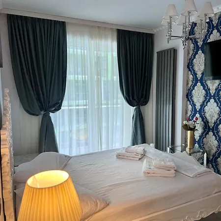 Liam Luxury- Alezzi Apartment *